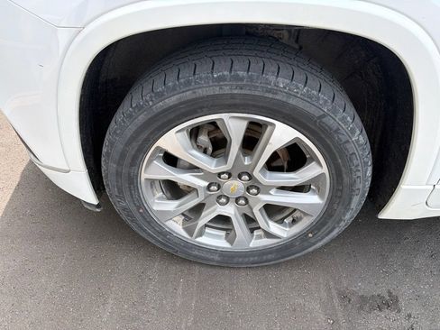 Used 2020 Chevrolet Traverse Premier AWD/4WD image 5