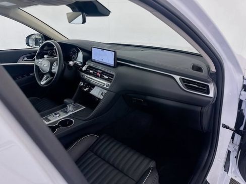 Certified 2026 Genesis G70 2.5T Prestige RWD image 31