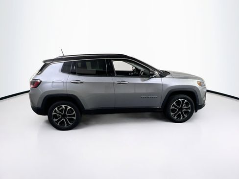 Used 2022 Jeep Compass Limited AWD/4WD image 4