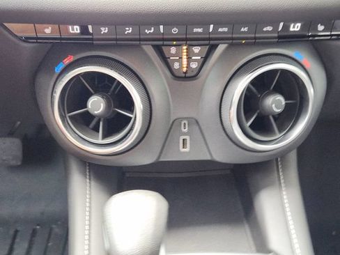 Used 2024 Chevrolet Blazer LT FWD image 21