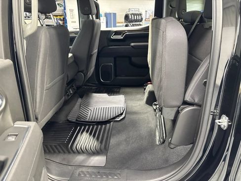 Used 2025 Chevrolet Silverado 1500 LT AWD/4WD image 33