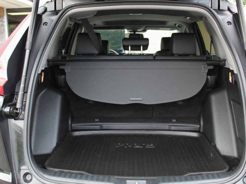 Used 2017 Honda CR-V Touring image 8