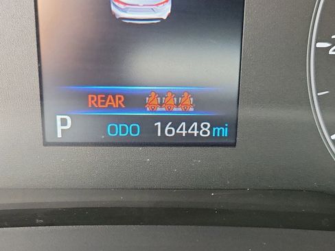 Used 2024 Toyota Corolla LE FWD image 22