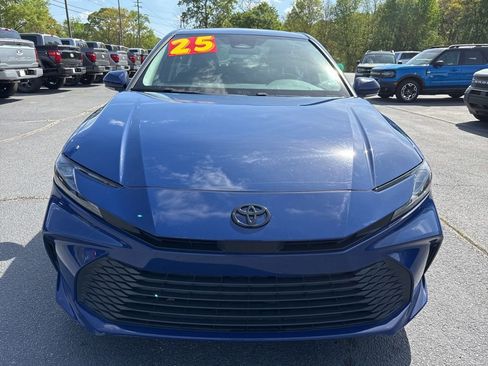 Used 2025 Toyota Camry XSE FWD image 28