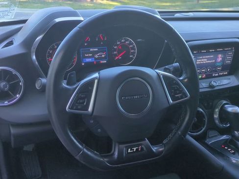 Used 2020 Chevrolet Camaro LT w/ Technology Package RWD image 31