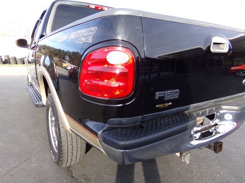 Used 2001 Ford F150 Lariat image 9