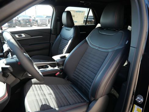 New 2026 Ford Explorer ST-Line w/ ST-Line Street Pack AWD/4WD image 21
