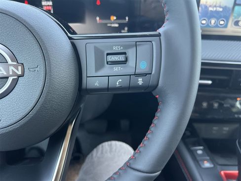 New 2025 Nissan Kicks SR image 10