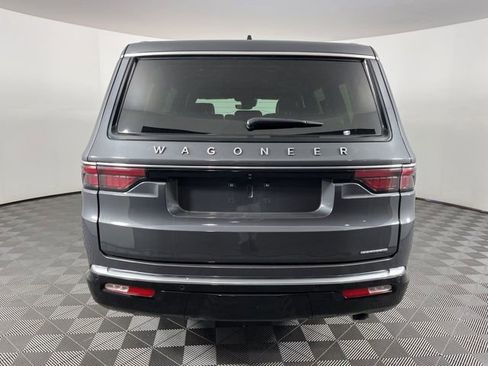 Used 2024 Jeep Wagoneer Series II w/ Flexible Seating Group image 9