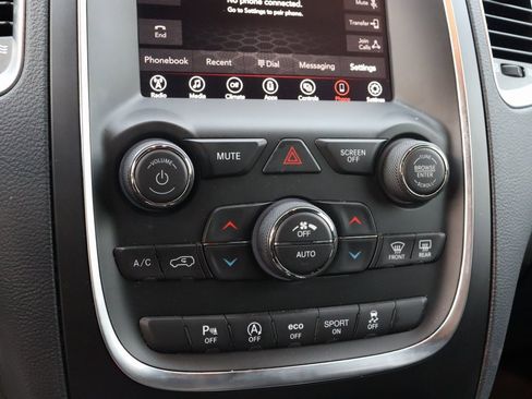 Used 2020 Dodge Durango SXT image 28