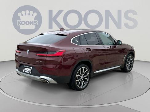 Used 2025 BMW X4 xDrive30i w/ Premium Package AWD/4WD image 11