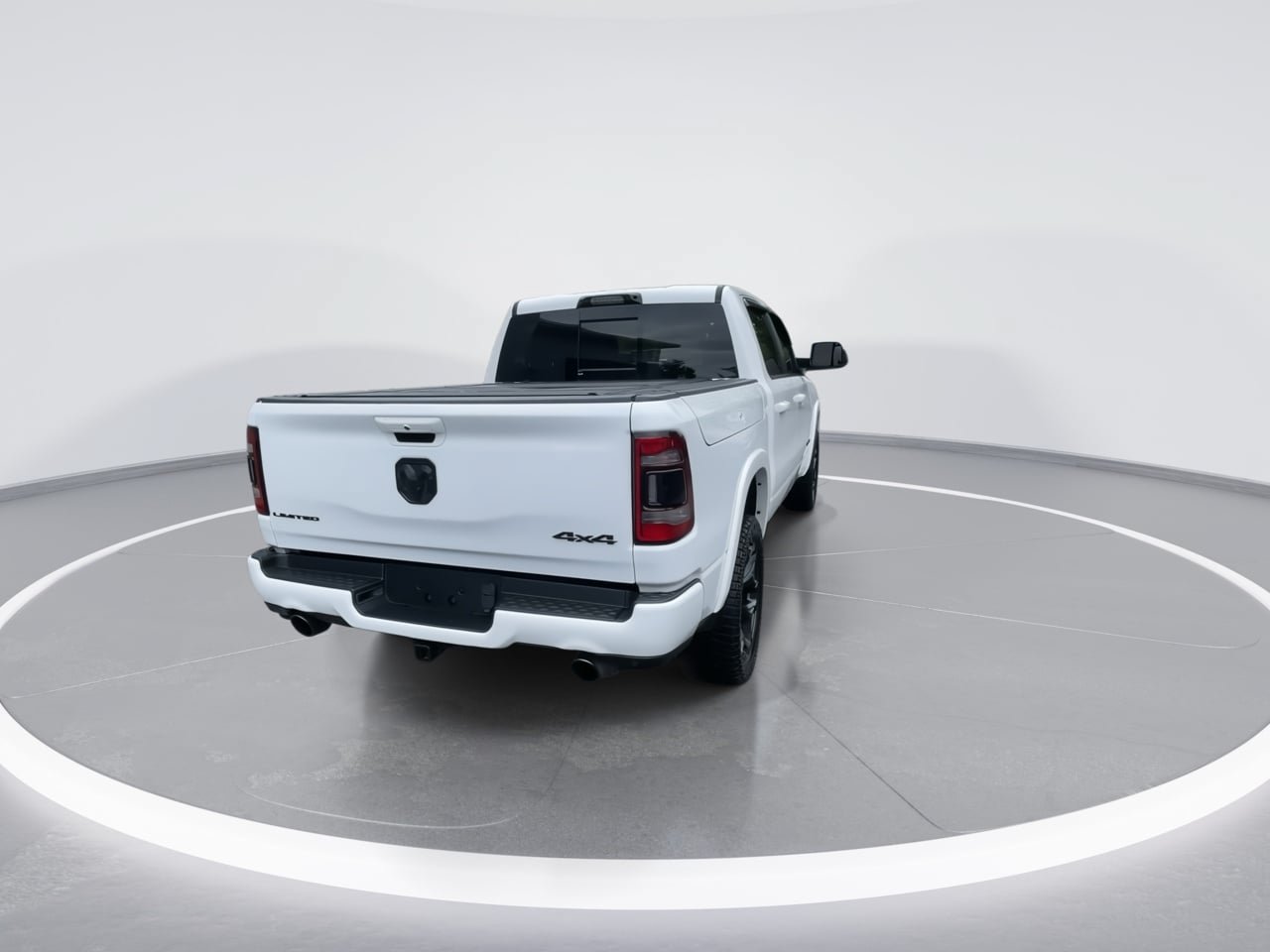 Used 2022 RAM 1500 Limited AWD/4WD image 18