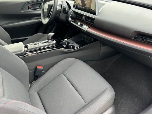 New 2026 Toyota Prius Plug-In Hybrid image 15