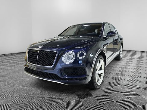 Used 2019 Bentley Bentayga image 1