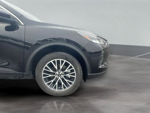 Certified 2023 Ford Escape SE FWD image 21