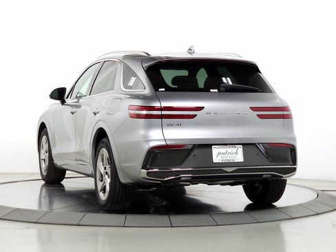 Used 2026 Genesis GV70 2.5T Advanced AWD/4WD image 5