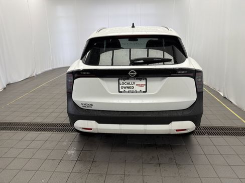 New 2026 Nissan Kicks SV image 6