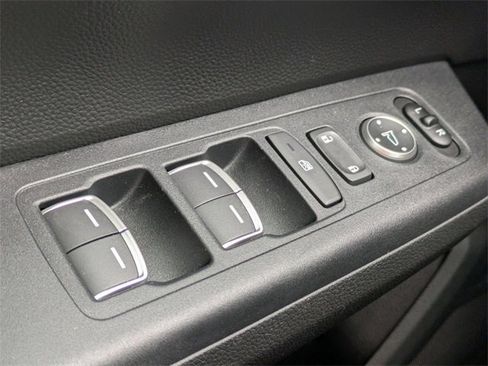 Used 2025 Honda CR-V EX-L image 27