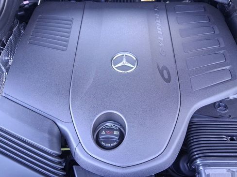 New 2026 Mercedes-Benz GLS 450 4MATIC image 29