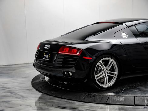 Used 2008 Audi R8 V8 image 14