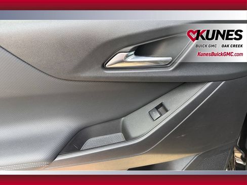 Used 2025 Chevrolet Equinox LT w/ Convenience Package II AWD/4WD image 35