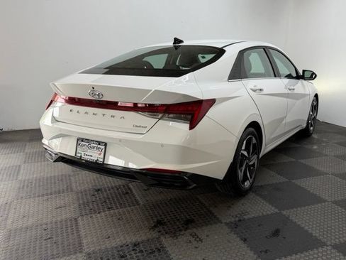 Certified 2023 Hyundai Elantra Limited FWD image 12