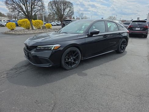 Used 2023 Honda Civic Sport image 3