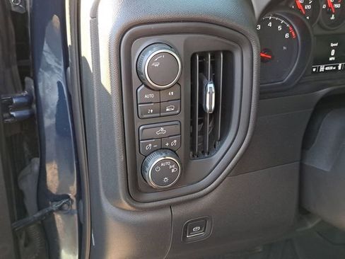 Used 2021 Chevrolet Silverado 1500 Custom image 18