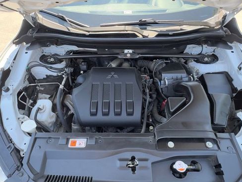 Used 2022 Mitsubishi Eclipse Cross LE AWD/4WD image 19