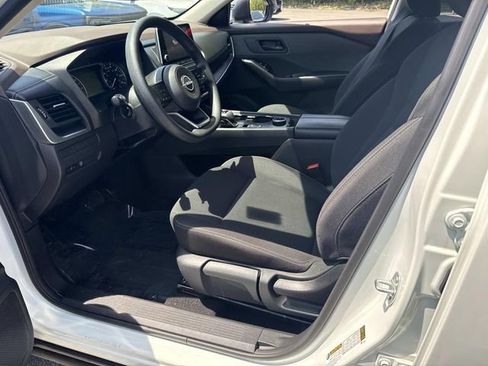 Used 2023 Nissan Rogue S AWD/4WD image 20
