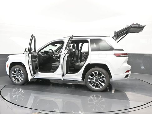 Used 2024 Jeep Grand Cherokee Overland image 68