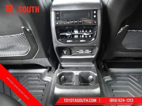 Used 2023 Jeep Grand Cherokee L Limited AWD/4WD image 24