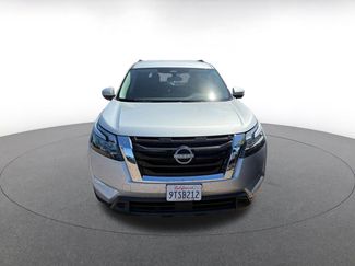 Used 2025 Nissan Pathfinder SV video 2