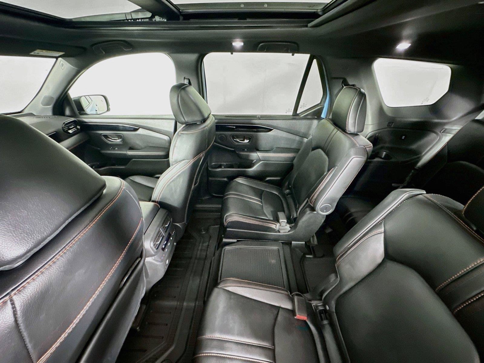 Certified 2025 Honda Pilot TrailSport image 11