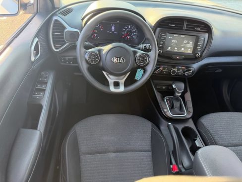 Used 2021 Kia Soul S FWD image 13
