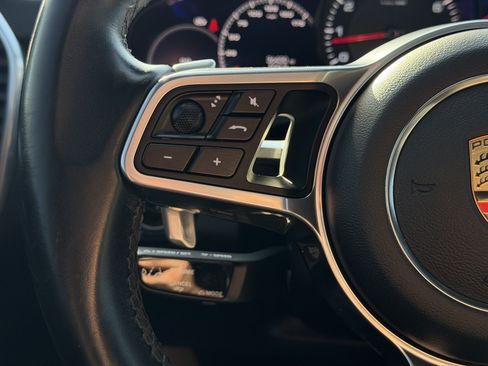 Used 2023 Porsche Cayenne Coupe w/ Premium Package AWD/4WD image 23