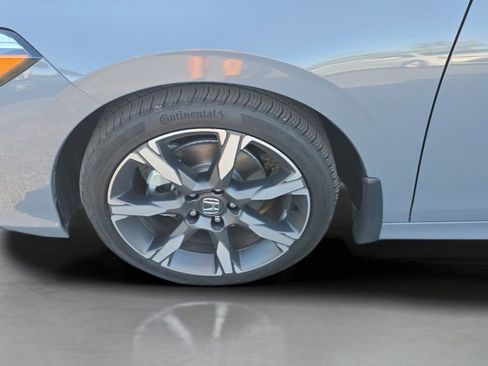 Used 2025 Honda Civic Sport image 25