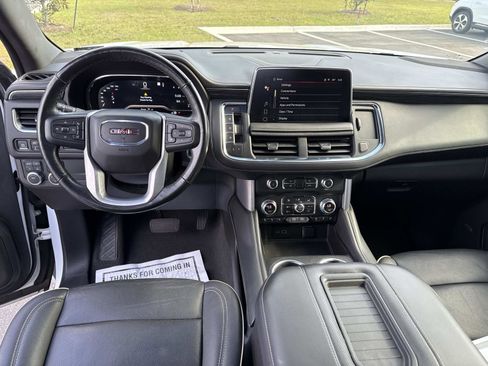 Used 2022 GMC Yukon SLT w/ SLT Premium Package AWD/4WD image 18