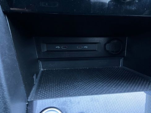 Used 2025 Volkswagen Taos S image 24