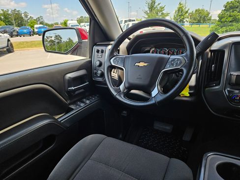 Used 2019 Chevrolet Silverado 1500 LT w/ All Star Edition AWD/4WD image 9