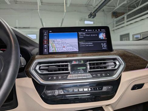 Used 2022 BMW X4 xDrive30i w/ Premium Package 2 image 32