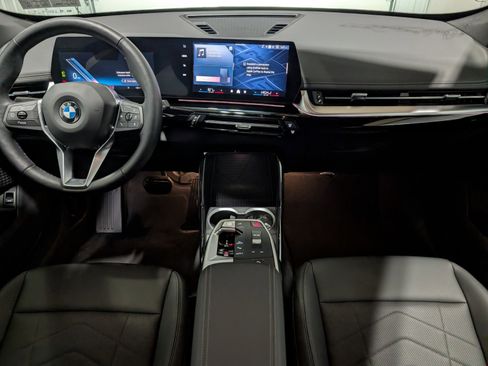 Used 2025 BMW X1 xDrive28i image 11