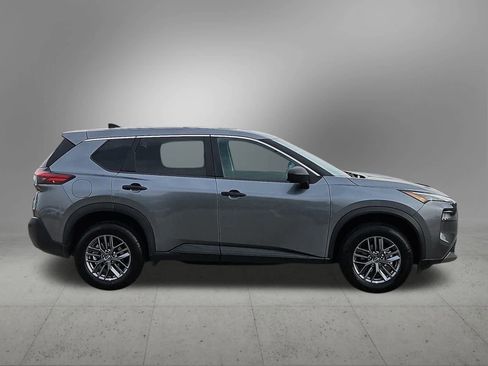 Used 2023 Nissan Rogue S image 7