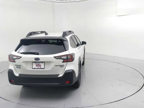 Certified 2025 Subaru Outback Onyx Edition XT w/ Popular Package #2 image 9