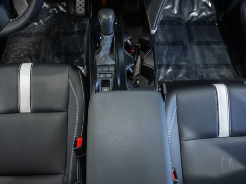 Used 2025 Toyota Camry SE image 26