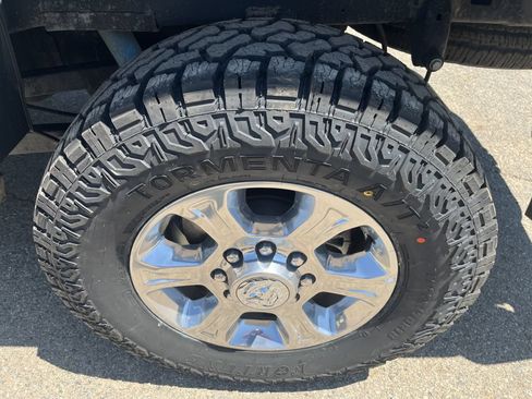 Used 2024 RAM 2500 Big Horn w/ Off Road Package AWD/4WD image 14