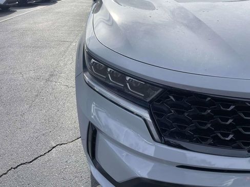 Used 2023 Kia Sorento SX image 17