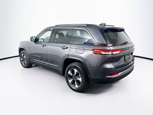 Used 2022 Jeep Grand Cherokee Limited 4xe w/ Luxury Tech Group II AWD/4WD image 5