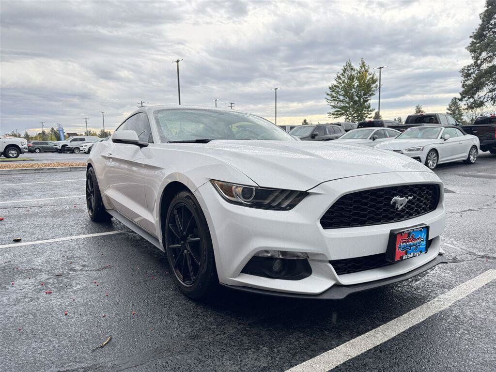 Used 2016 Ford Mustang Premium RWD image 7