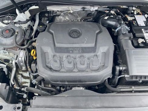 Used 2024 Volkswagen Tiguan S image 21